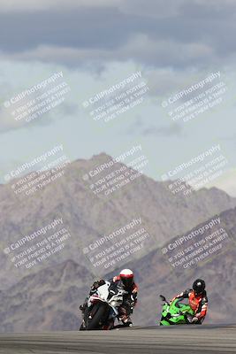 media/Nov-16-2025-Race Pace (Sun) [[8c5fa54630]]/Verified Riders/5-Turn 9 (1135am)/